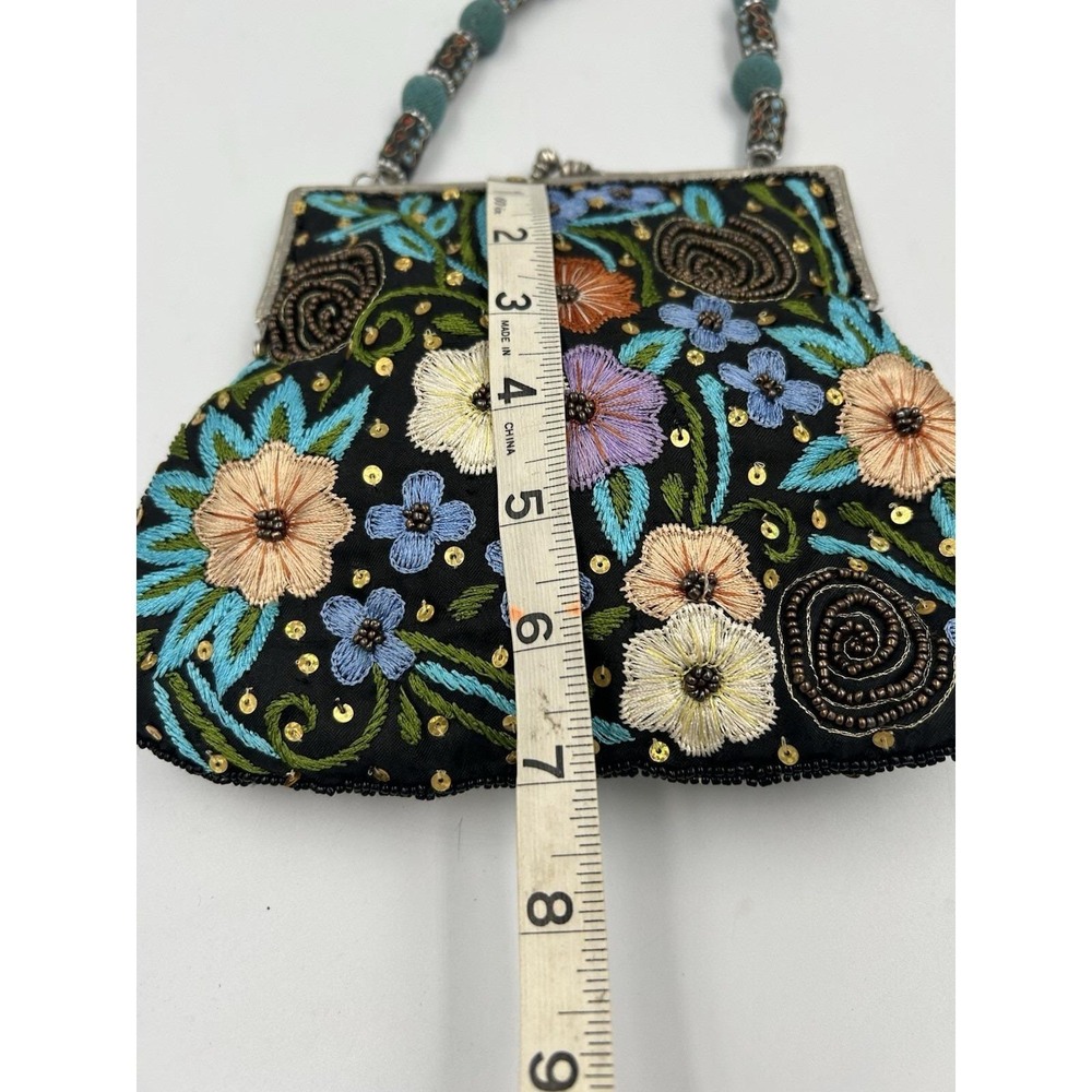 Bougainvillea Floral Beaded Embroidered Sequin Kiss Lock Clutch Strap Lined - Picture 10 of 10